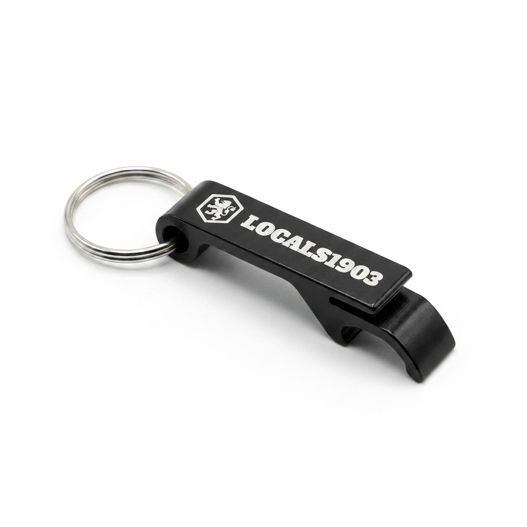 Sleutelhanger met flesopener LOCALS1903, productfoto op witte achtergrond